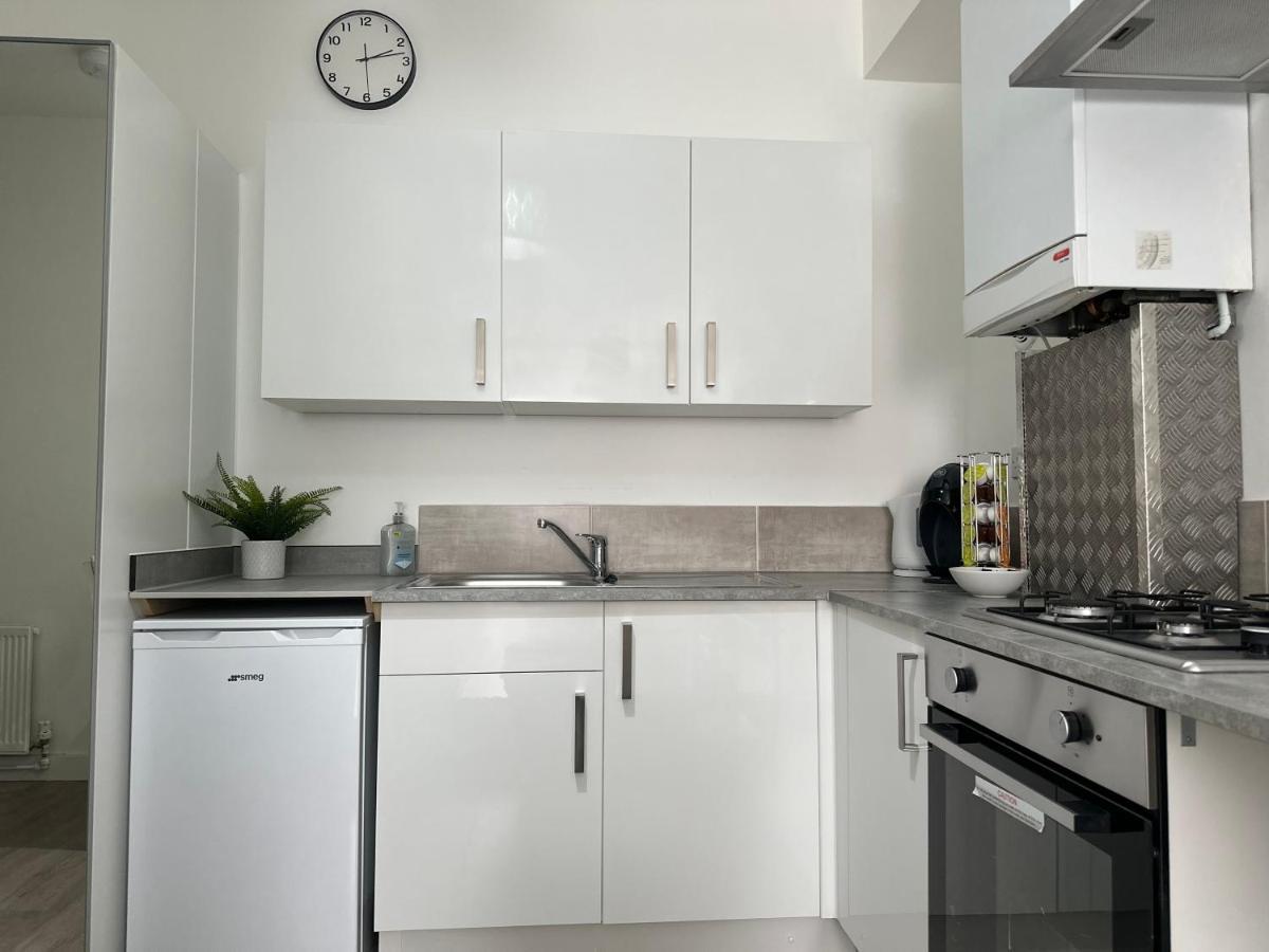 High Barnet Studio Flat ภายนอก รูปภาพ